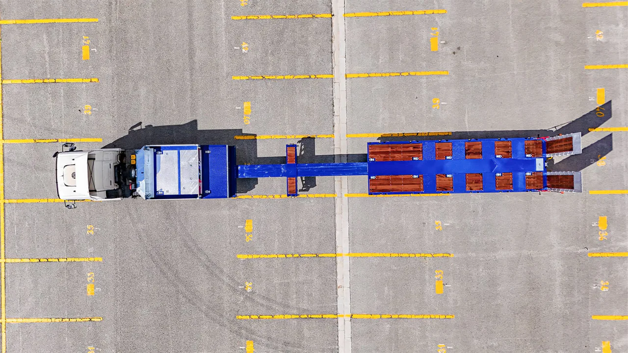 Built as Fixed or Extendable According to Cargo Length