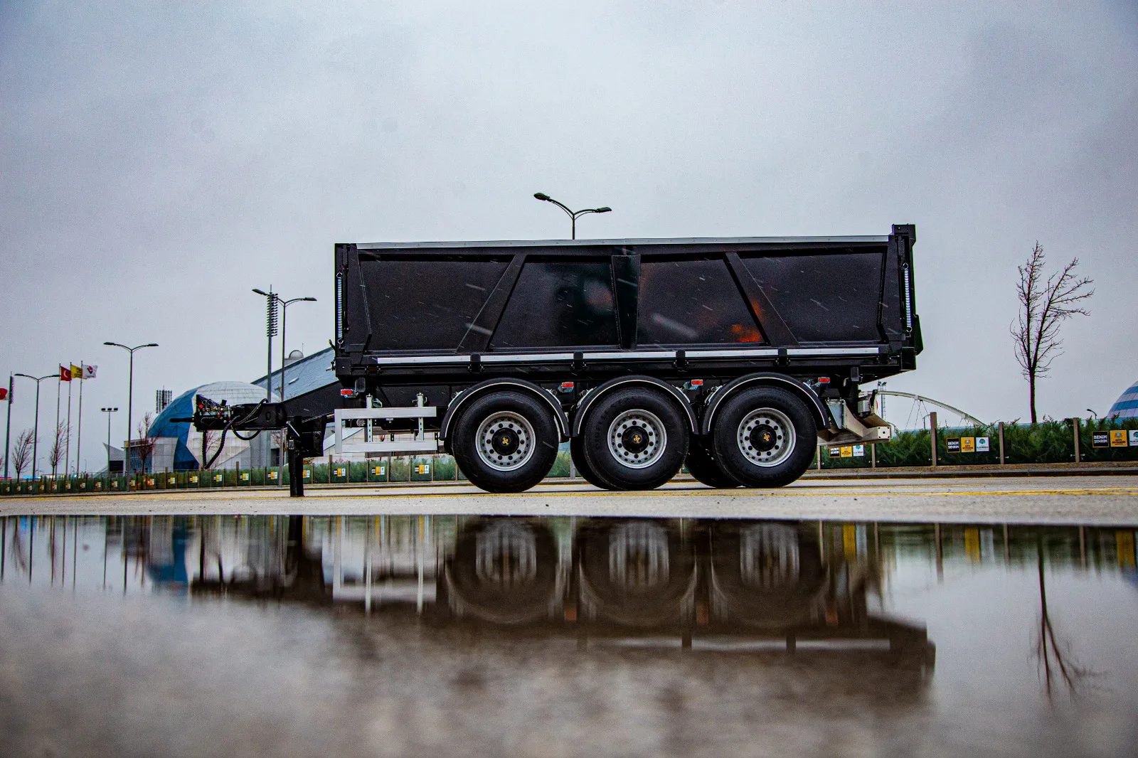 STU drawbar trailer produced in Türkiye for European and international transport operations. — STU Trailers