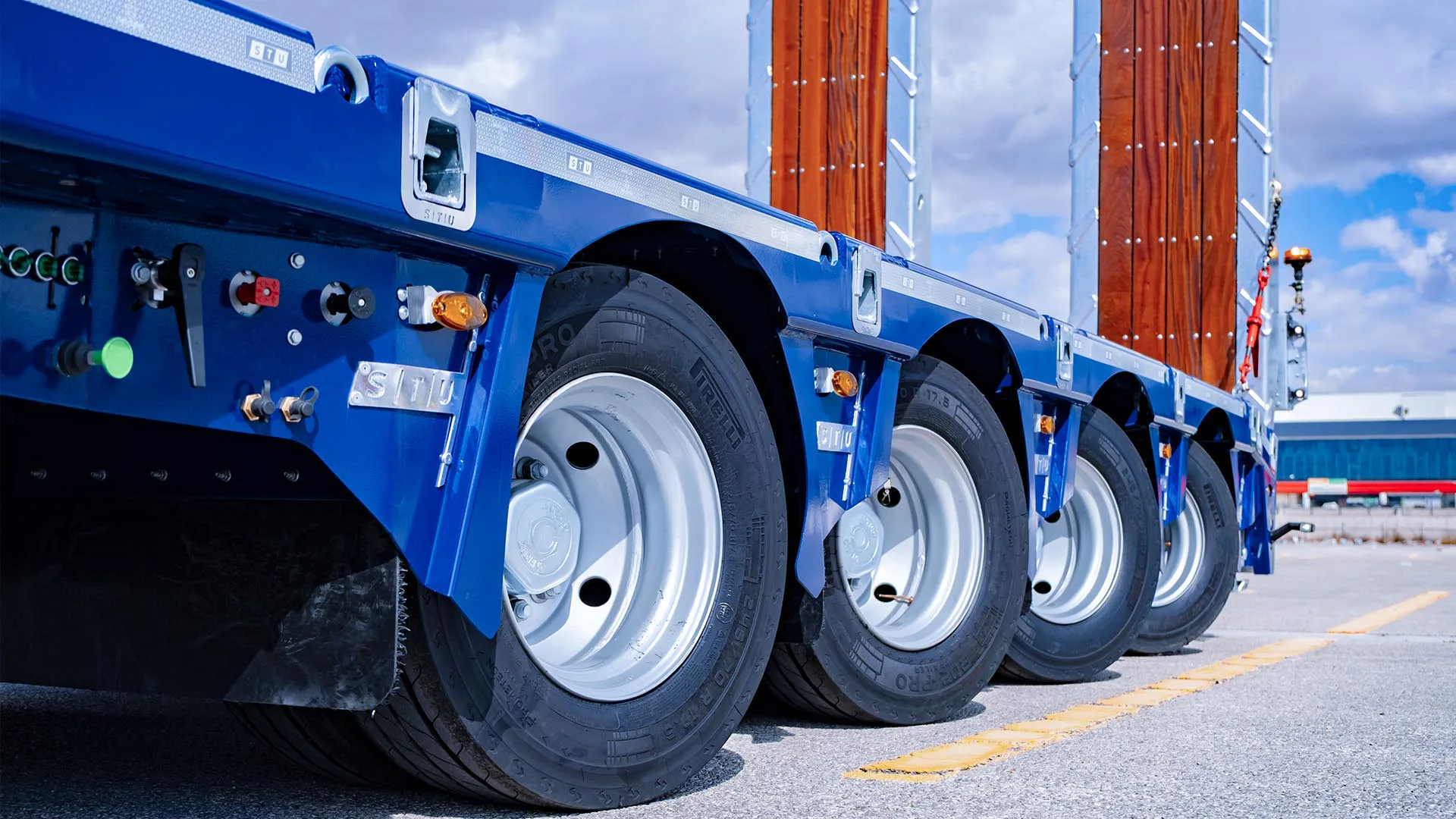 Hydraulic Axle Steering — STU Trailers