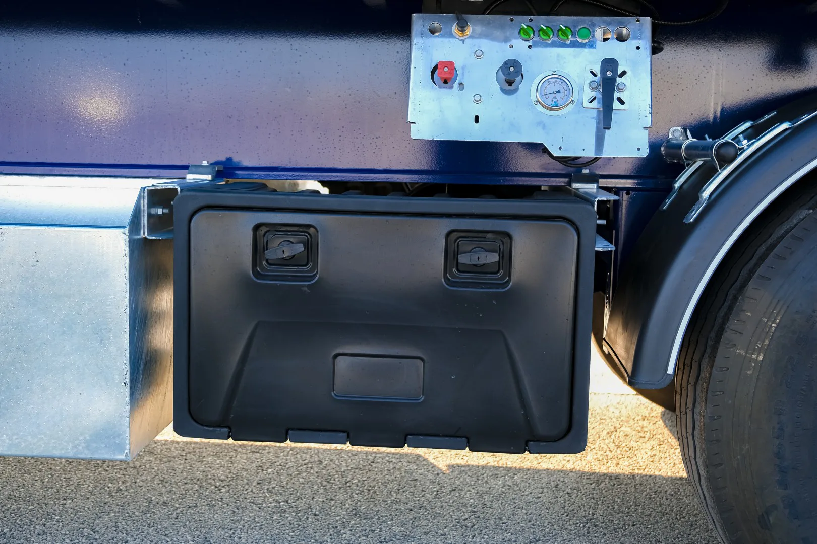 Caja de herramientas — STU Trailers